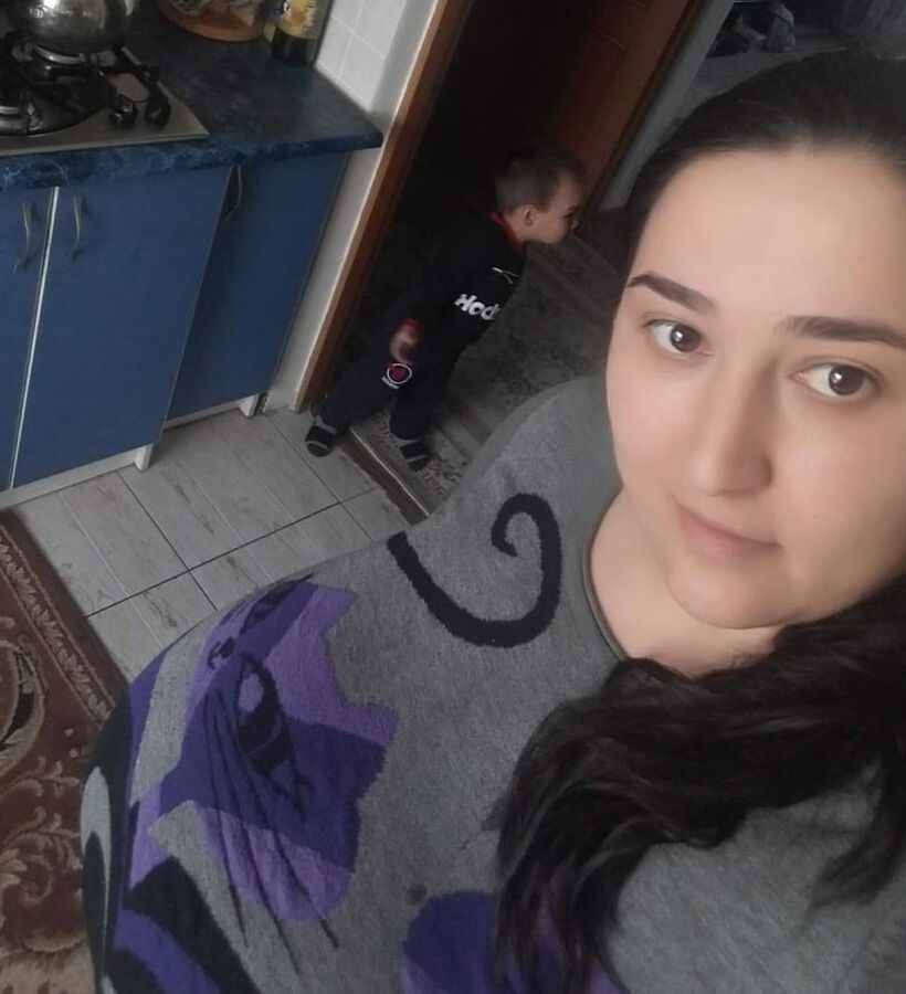 Turk olgun anne dolgun kadin yasli yenge ev cekimi evli meme