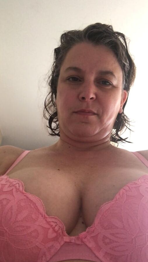 Bi milf wanting fun