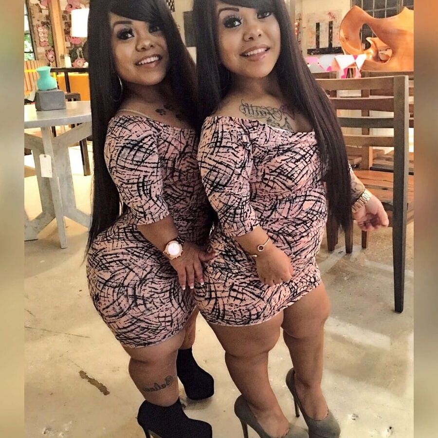 Amanda &amp; Andrea Salinas