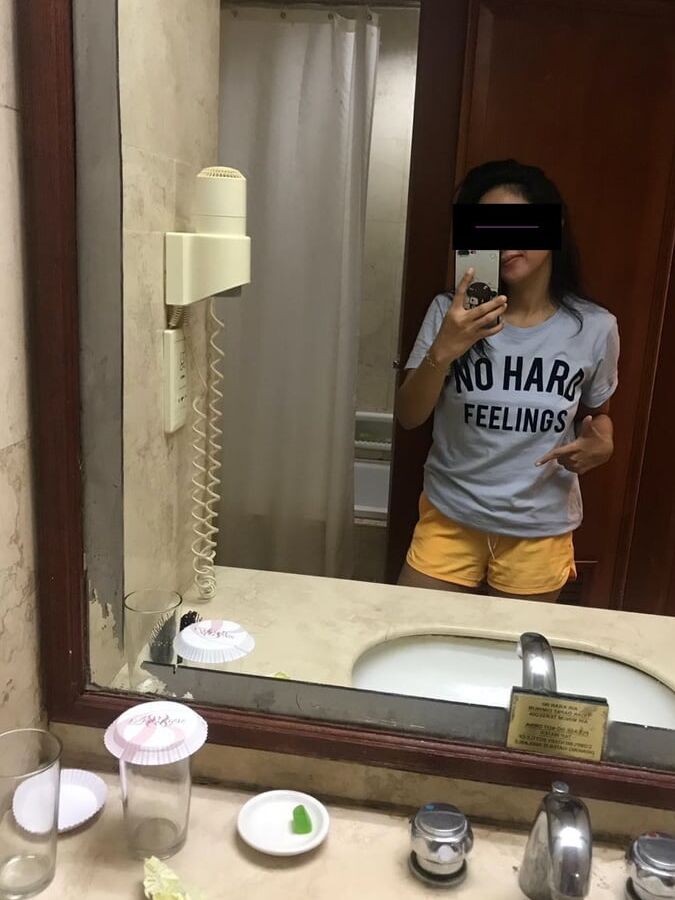 Indonesian Amateur Wife