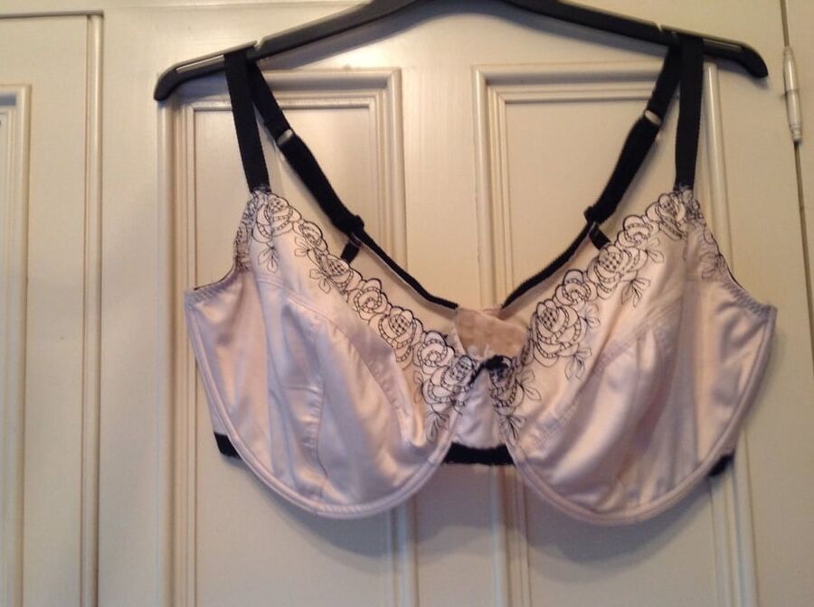 Used G cup bras