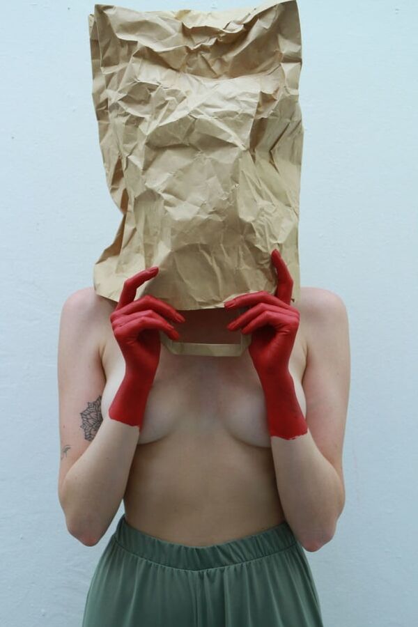 Artsy Redhanded Paper Bag Model