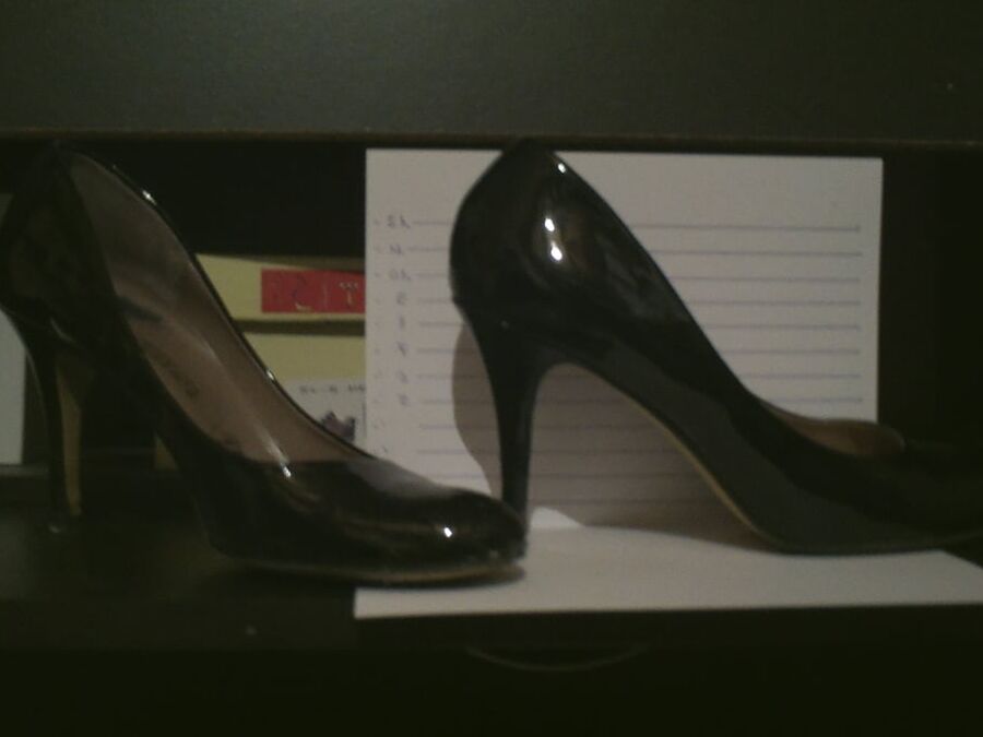 Les chaussures de ma femme, lesquelles preferez-vous ?
