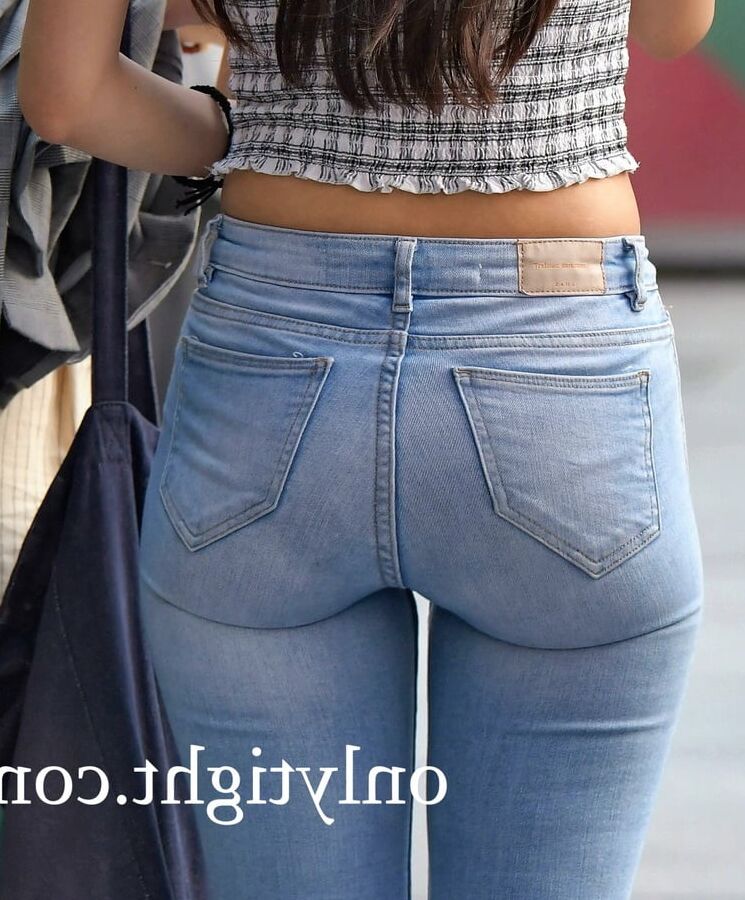 sexy tight jeans ass