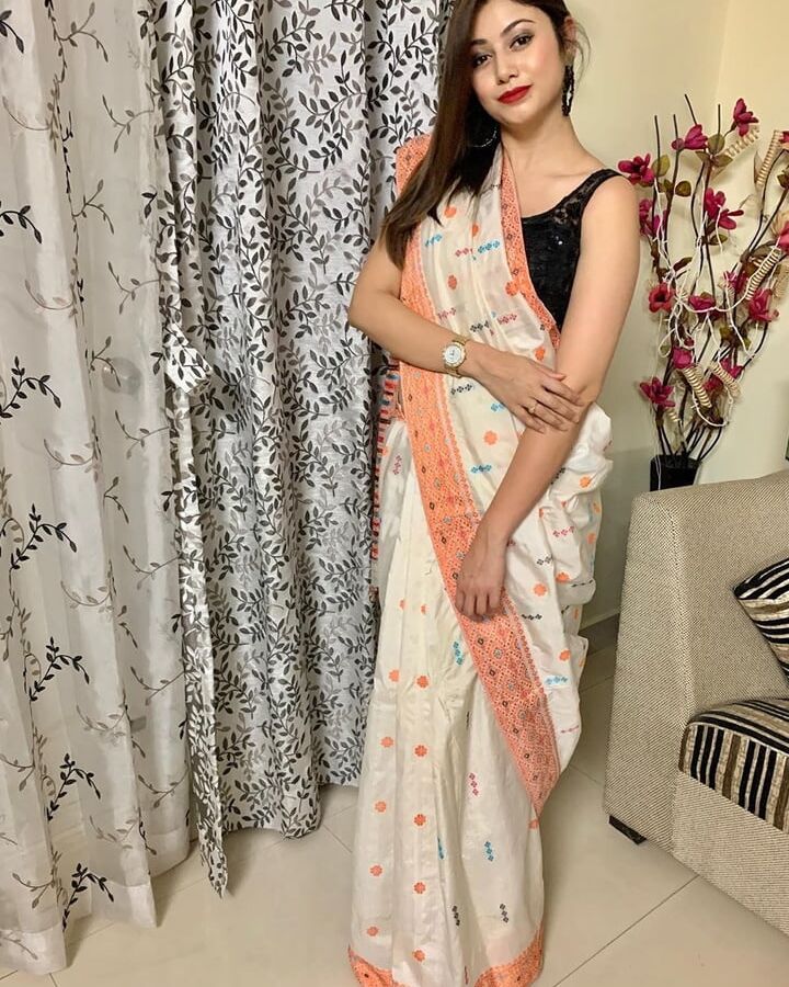 Sexy saree