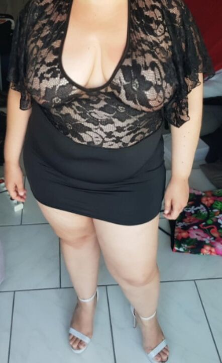 Snevla in black