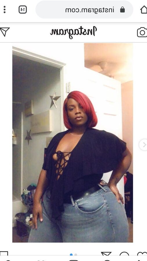 Thick legs Emerald