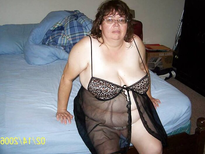BBW Milf Mature Nude Shower