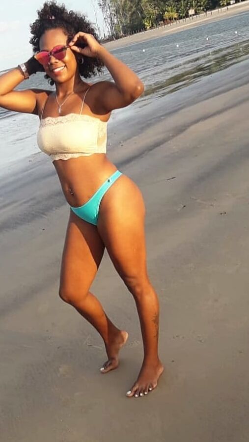 Ebony Neguinha gostosa
