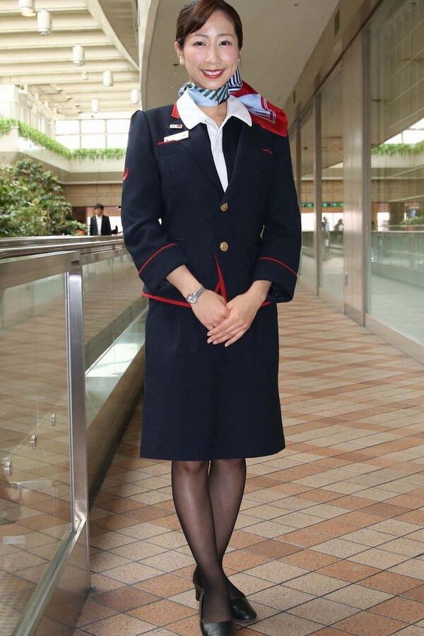 Asian Flight Attendants in Pantyhose Part