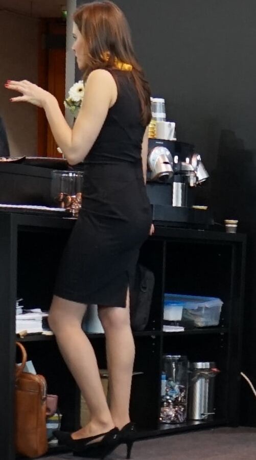 Exhibition Cunt in Pantyhose