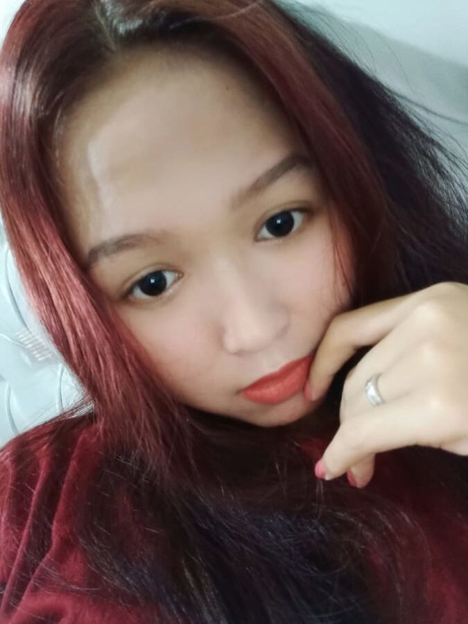 Sexy slut (indonesian)