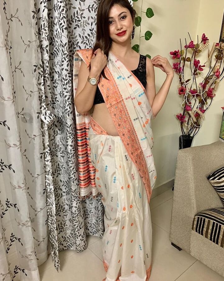 Sexy saree