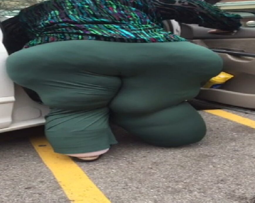Obese SSBBW Granny