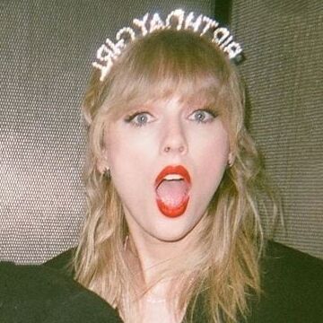 Taylor swift hot