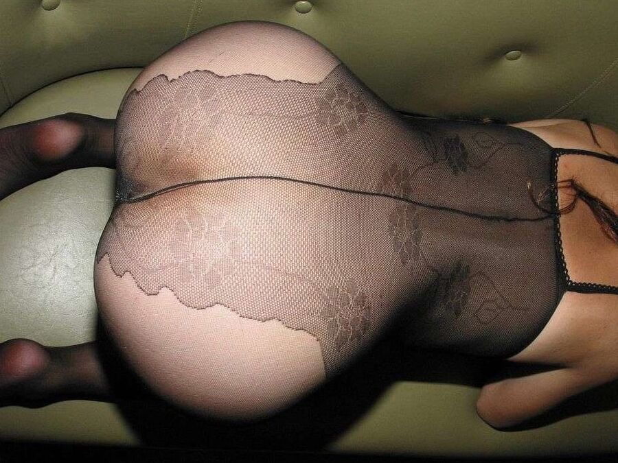 Japanese submissive in pantyhose