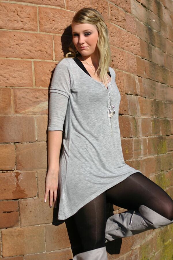 Wives &amp; GFs in Pantyhose