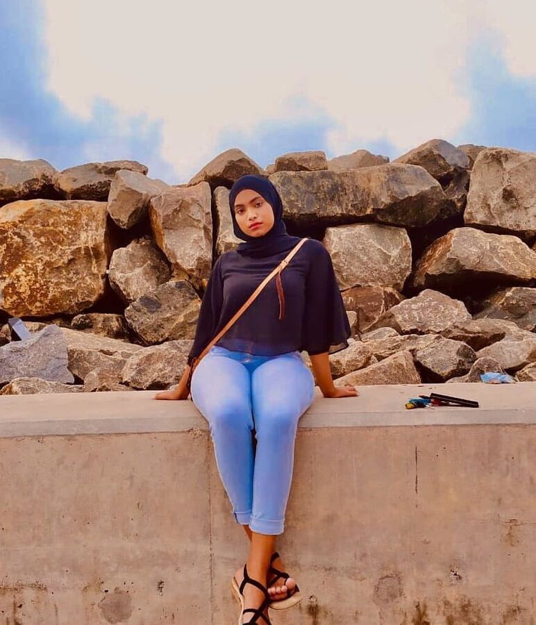 Slut with a fat booty