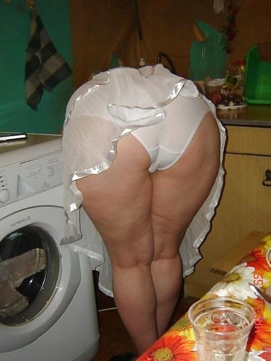 Open big wet pussy mature woman