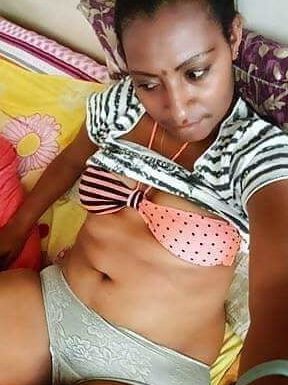 PNG Milf