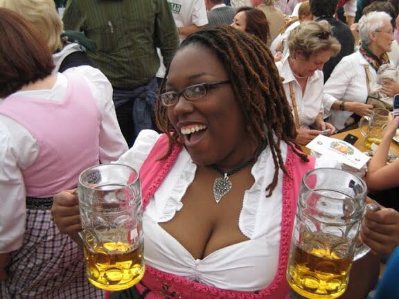 Black women in Dirndl