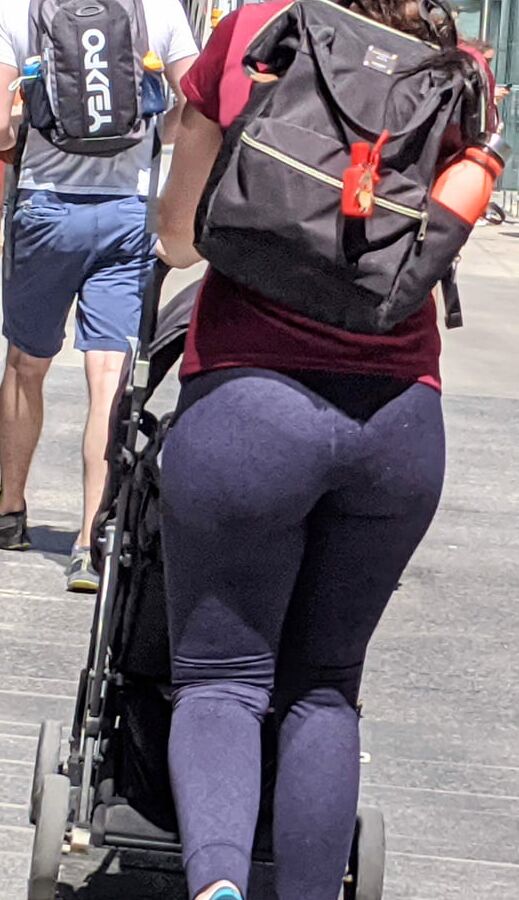 PAWG Mommy bubbles