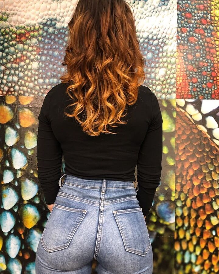 sexy tight jeans ass
