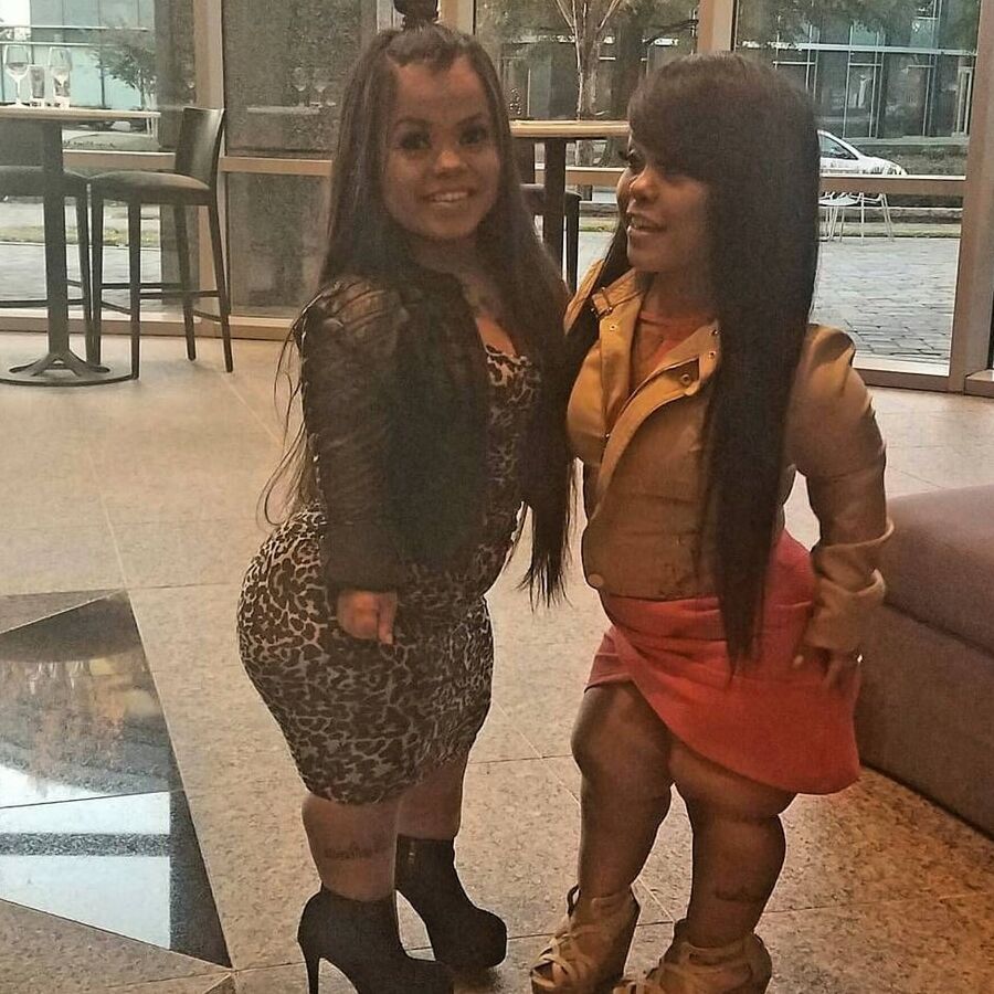 Amanda &amp; Andrea Salinas