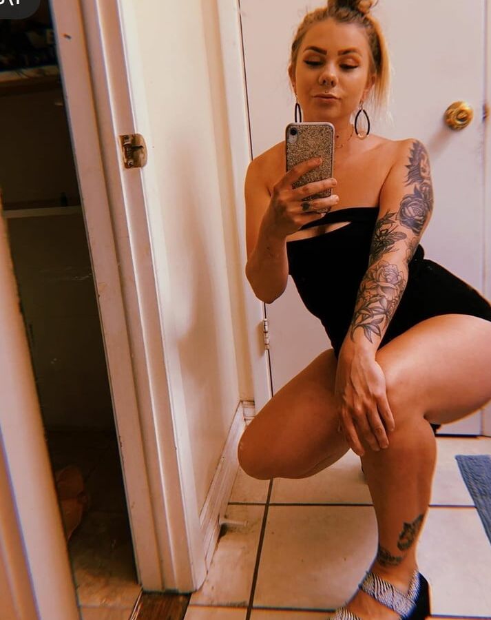 Non Nude College Girls