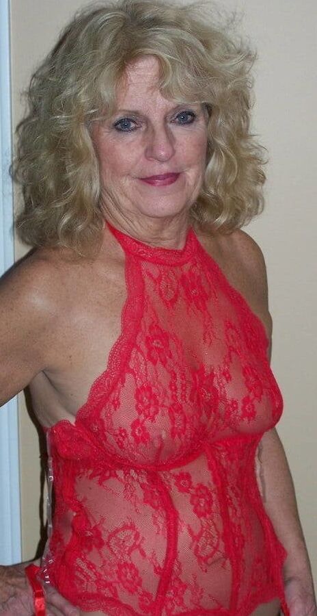 Lacey Red Bustier