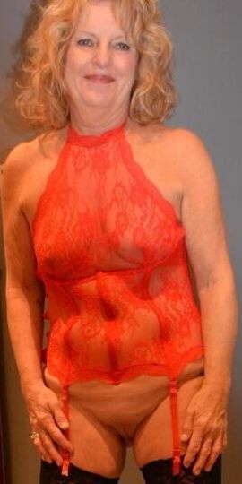Lacey Red Bustier