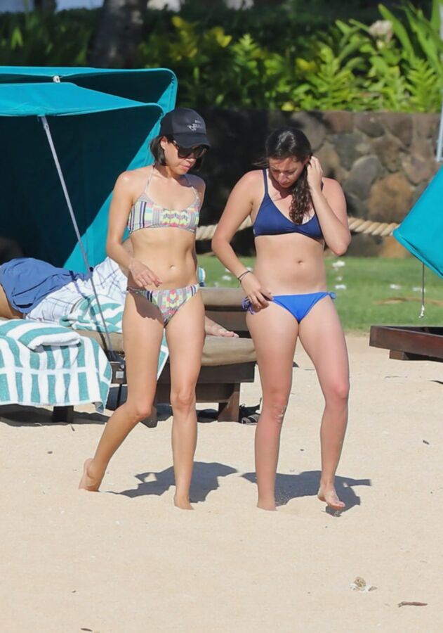 Nalgona en plaza