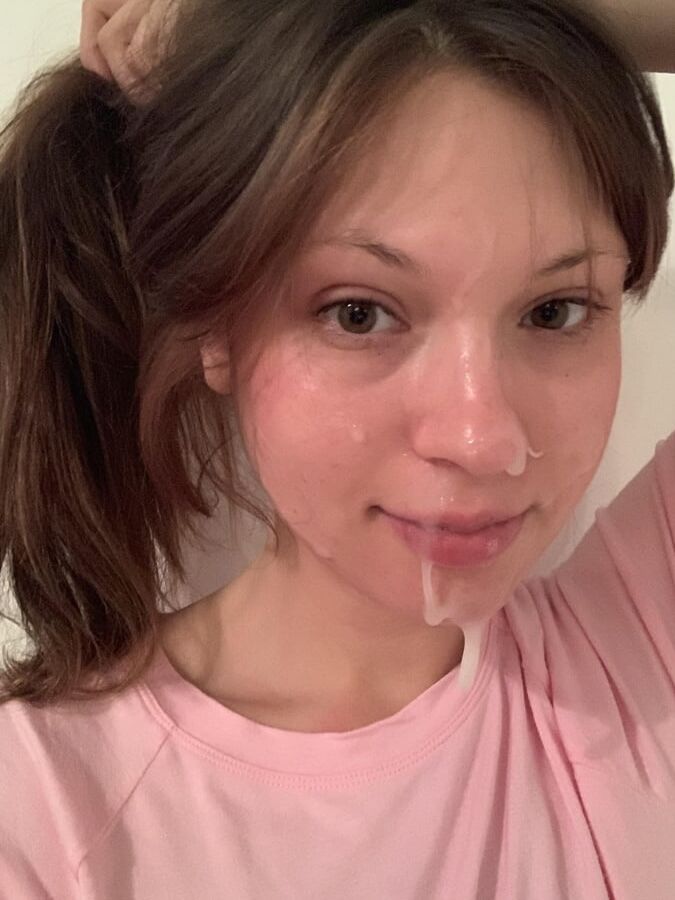 Cum selfies