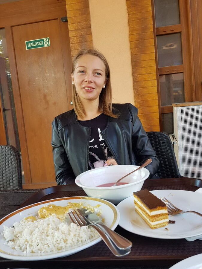 Amateur hungarian girl