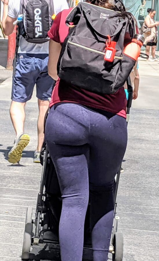 PAWG Mommy bubbles