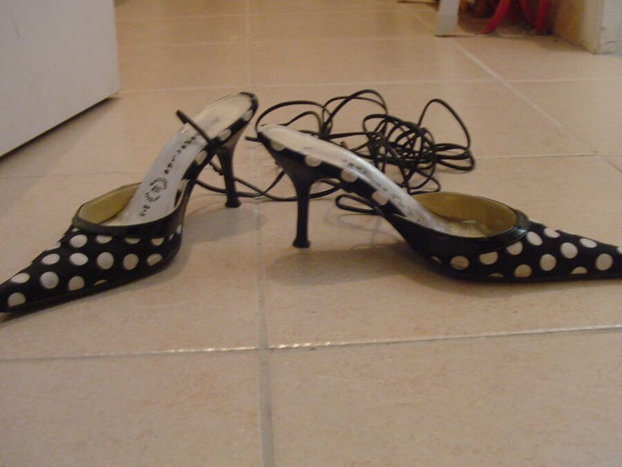 Les chaussures de ma femme, lesquelles preferez-vous ?