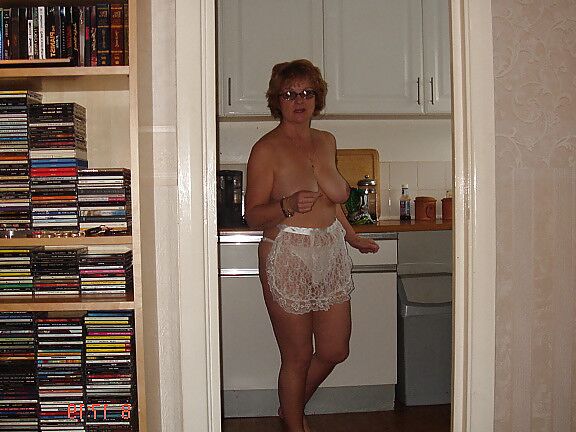 Gilf wife