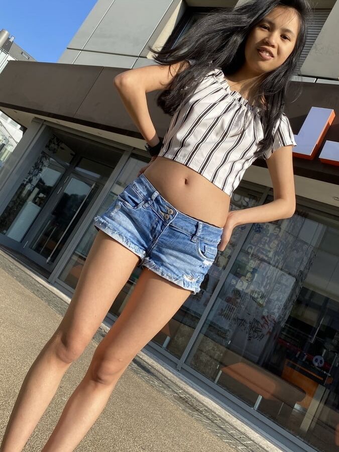 Worthless asian cumdump