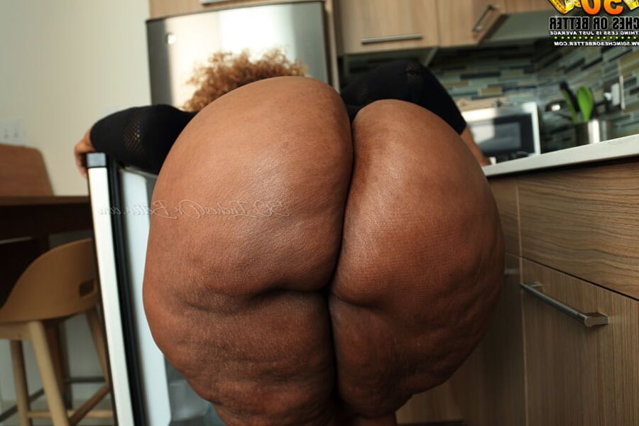 HUGE BLACK BBW ASSES