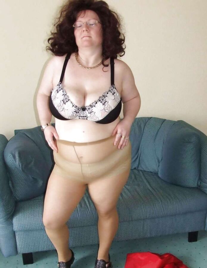 Mature ladies enjoying hard fuck