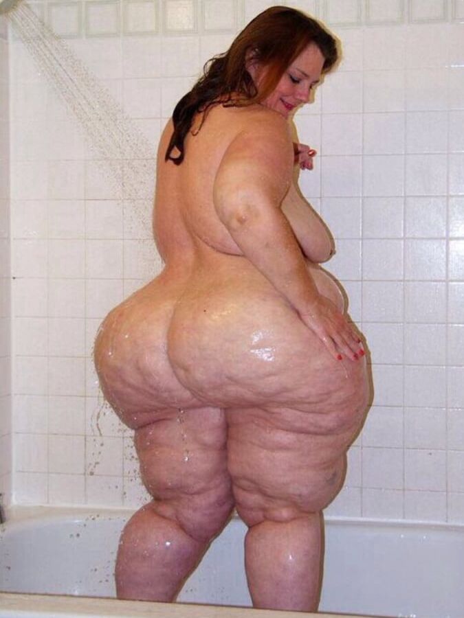 Big butt wide hips pear
