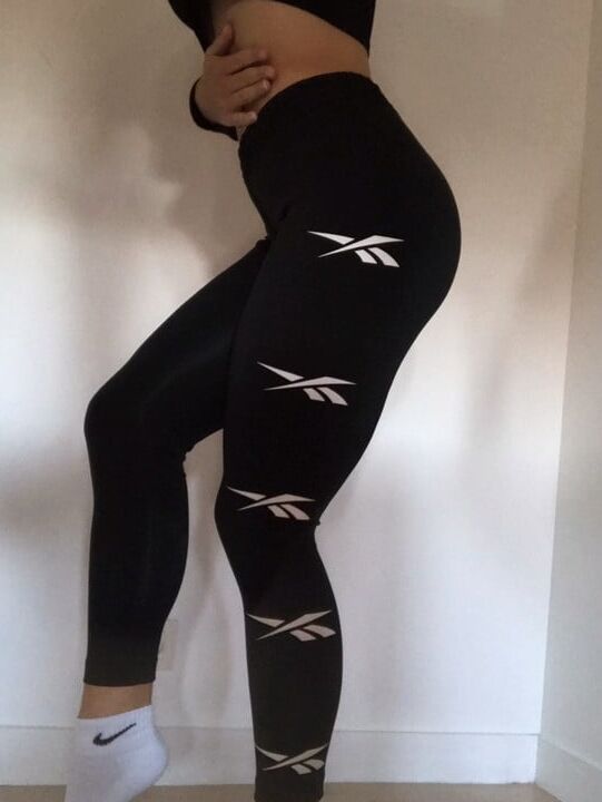 lili sneakersaddict