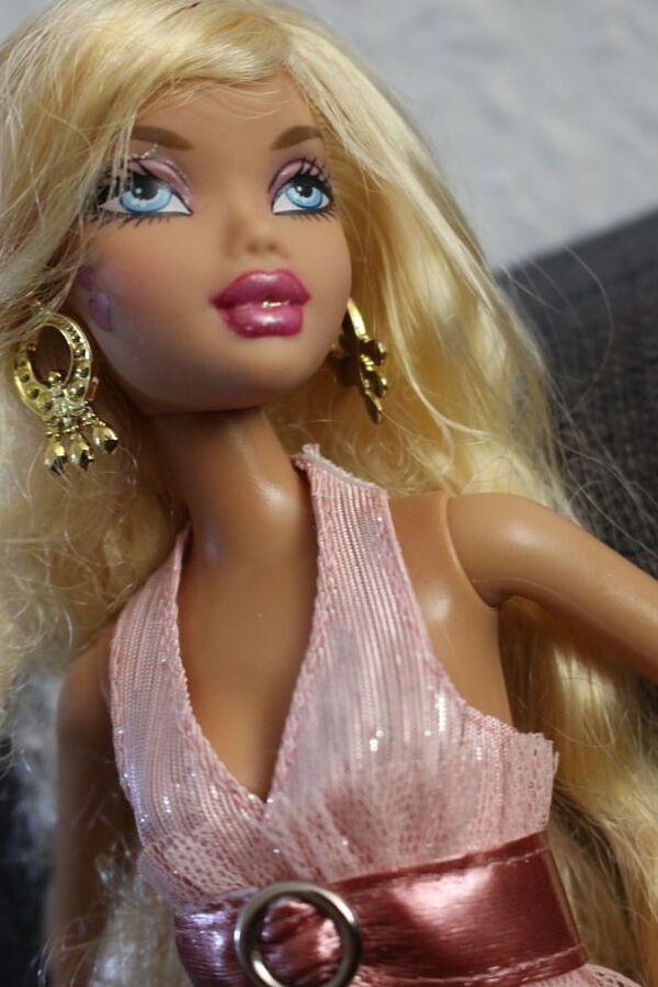 Kennedy stripping (Doll)