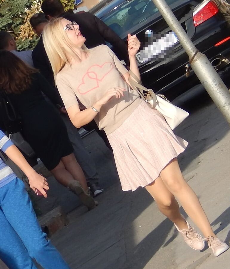 Street Pantyhose - Euro Girls
