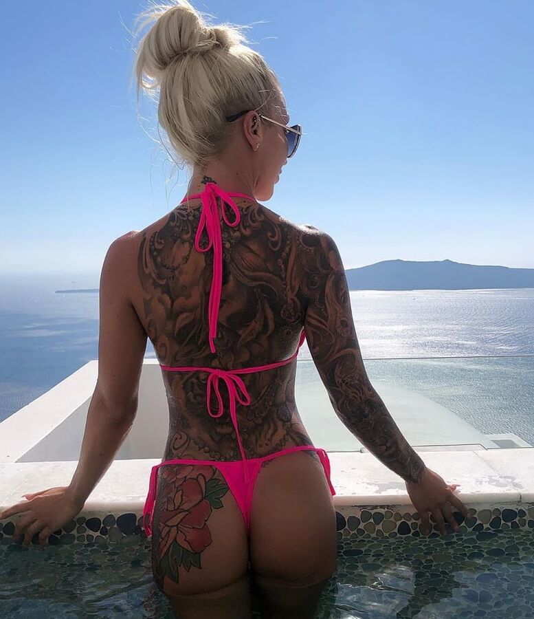 On Instagram- michellewilson_