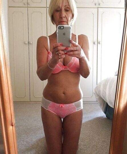 Granny send me a selfie