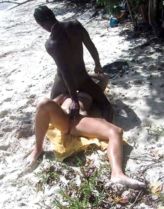 ONE White Women on Interracial vacation sex delicious select