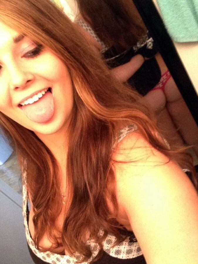 Sexy girlfriend pics