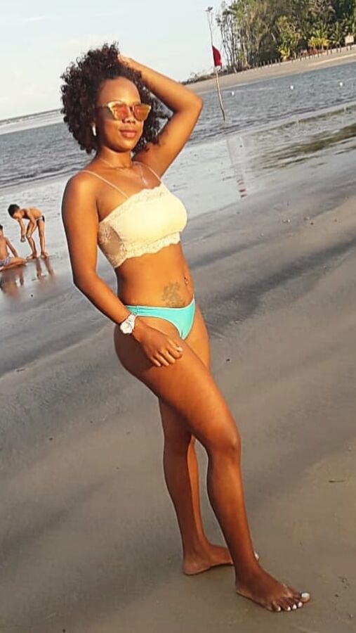 Ebony Neguinha gostosa
