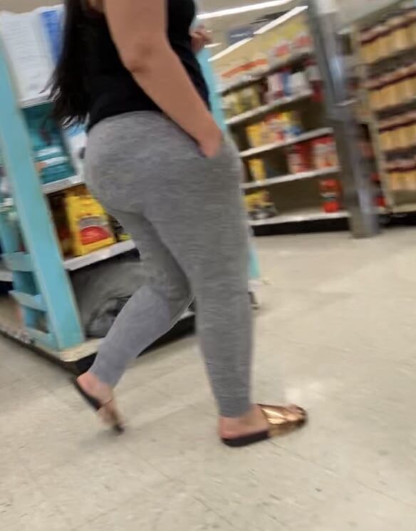 Random BBW and Pawg Asses Young and Mature Thick Milf Gilf